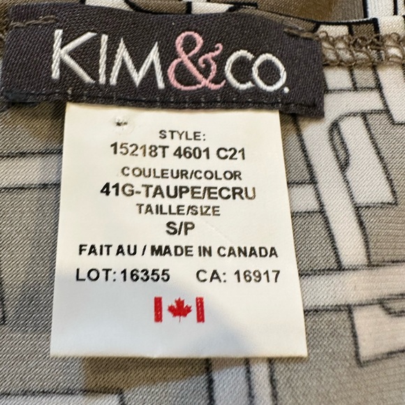 Kim & Co. Brazil Knit Short Sleeve Ruched Front Top - Picture 7 of 9